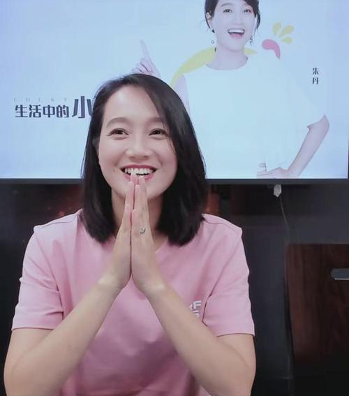 网红李子柒翻车被举报遭查处产品不过关,仙气不再人设崩塌