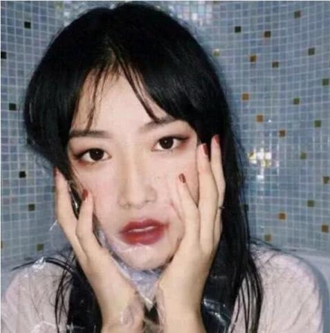 异地恋女生想要放弃你,通常回复这三句,你们离分手不远了