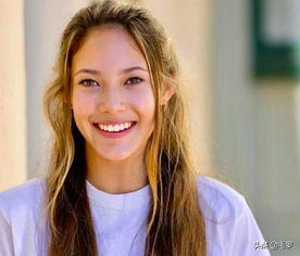 15岁少女入籍中国2个月,13天豪夺双冠王,职业生涯斩获50金