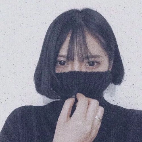 只是我忘了感情这事由不得人