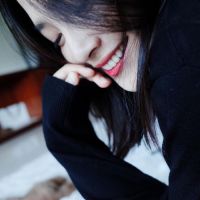 短发女酷黑复古微信头像图片大全