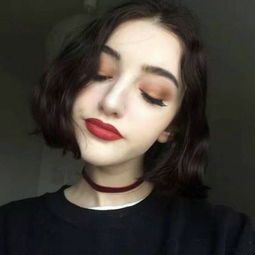 qq头像欧美女生个性简约2018总不能还没努力就向生活妥协
