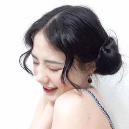 女生头像若能避开猛烈的欢喜,自然也不会有悲痛的来袭