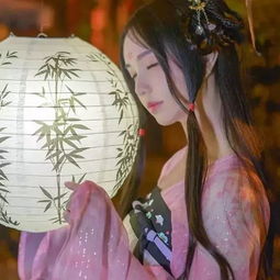 古风头像君不见百花深处自孤独