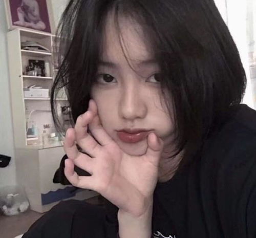 ins甜宠限量版女生头像仙月光染
