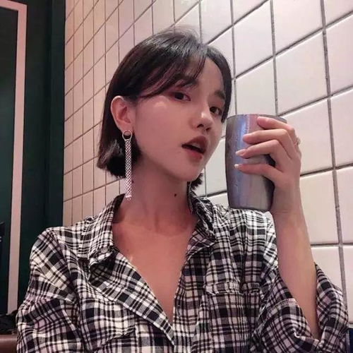 女生头像,我想要一生,两人,三餐,四季