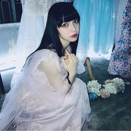 日本爆红的洛丽塔美少女,真人版混血芭比,靠漫画眼成新晋宅男女神