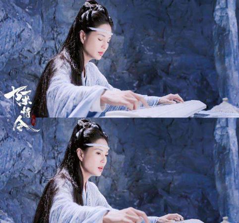 52岁李若彤罕见晒妈妈合影,母女旗袍装气质大方,神仙基因了