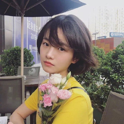 头像觉得热就来抱抱我