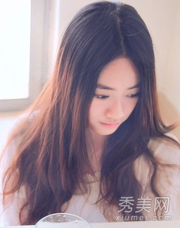 适合大脸型韩式发型和长卷发女孩的发型