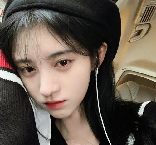 秋日女友上线鞠婧祎近照曝光,可盐可甜少女感十足