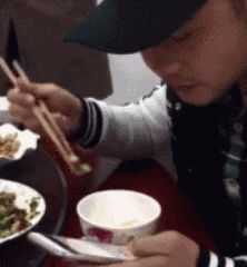 搞笑段子笑话难道长相不好看的女孩子,就不配拥有爱情了吗