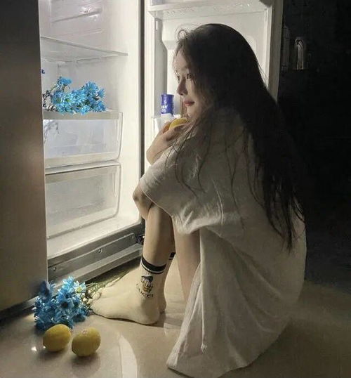 太嚣张了杨幂替身怒怼网友开撕杨幂是她整得像我