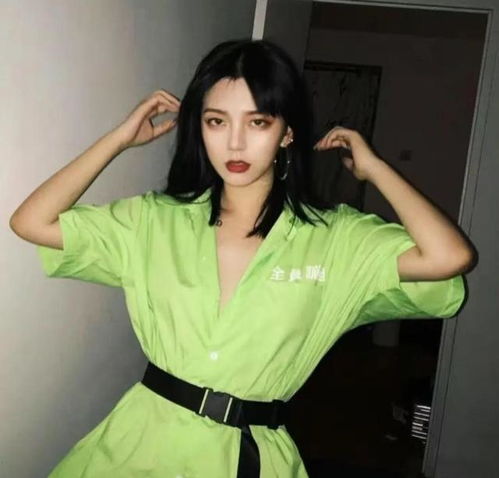女生头像,孤独也永远与温暖并行