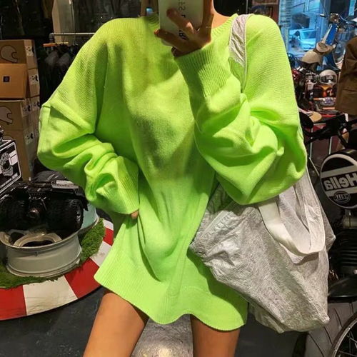 世事洞明,却不以世故待人性感霸气迷人女生头像