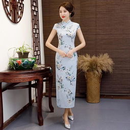 描摹女人温婉美,气质高贵丝绸旗袍,典雅韵味儿