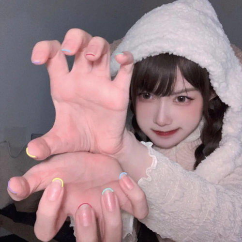 女生头像丨烂大街的爱从来不是爱是腐朽的新鲜感