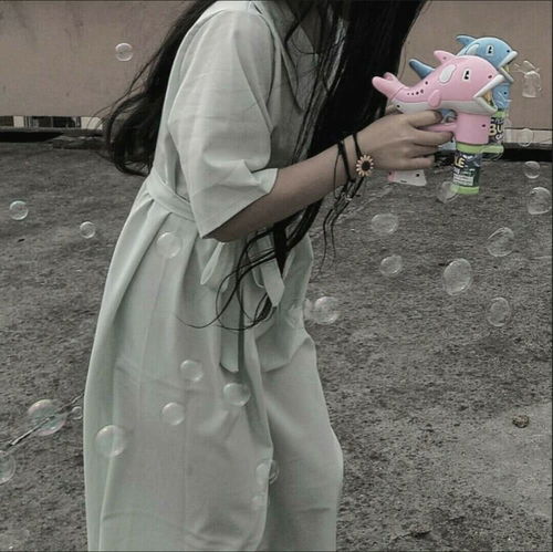 不露脸女生头像盖世英雄少女心,熬夜的人别再等七彩祥云