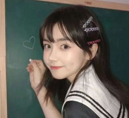 女生允许你追她,会有3个明显特征,中两条脱单在即