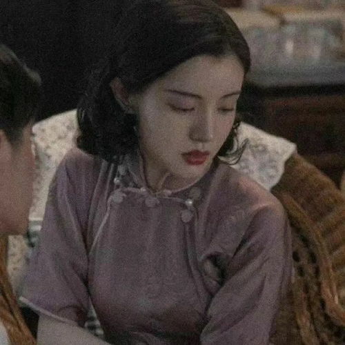 像极了军阀的女人
