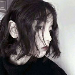 女生短发头像不露脸星空下影子头像女