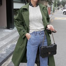 军绿色风衣配什么内搭搭配图片女不仅要好看也要时髦出众