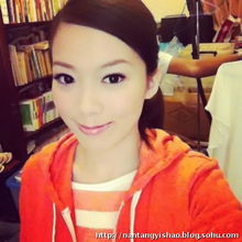 曝明星千金照孟菲马伊俐赵薇女儿秀可爱组图