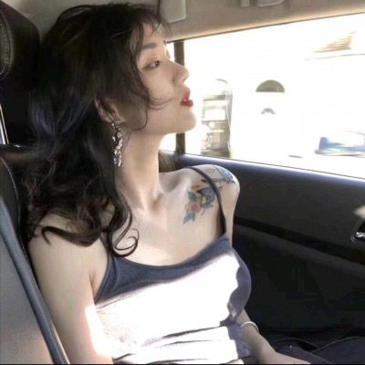 女神高冷图片头像侧脸伤感女头像背影侧脸图片