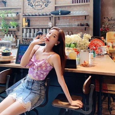 紫色系美女头像图片,我最爱的风格就是你了