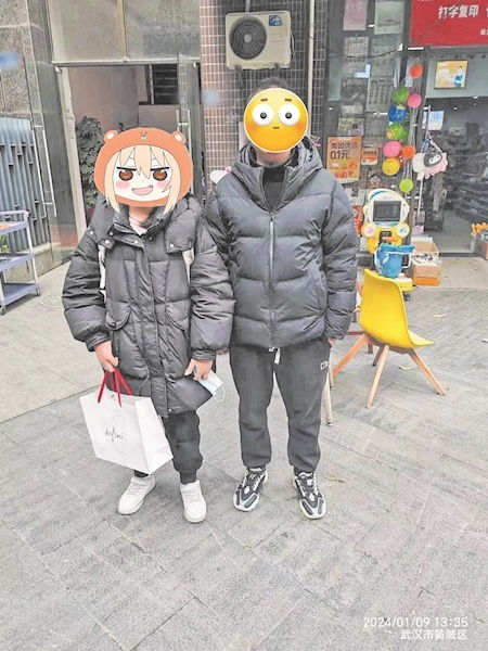 12岁女孩抱着存钱罐离家出走民警追踪26小时找回