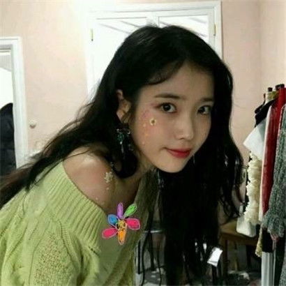 绿色系女生头像,可爱真人冷酷干净绿色系女生头像