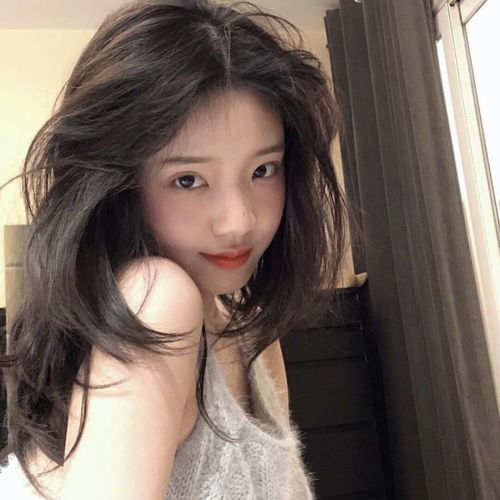 头像一眼惊艳的淡妆清纯气质女生头像