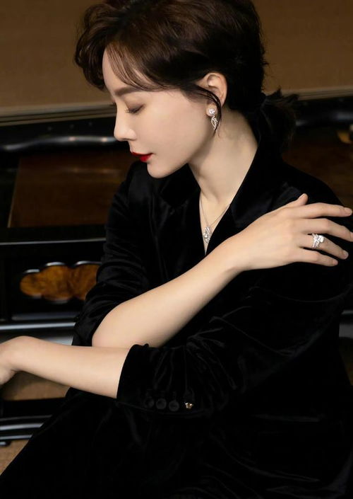 成熟美女陈数