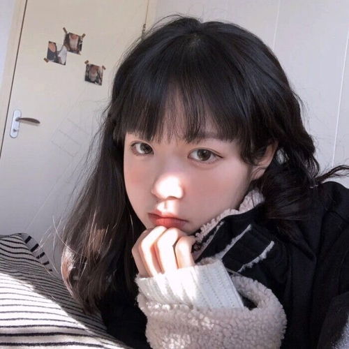女生头像有人爱你把一切给你,有人说爱你说把一切都给你