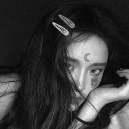 女生伤感黑白头像,特别的社会气的女生