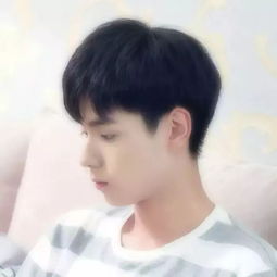 男图片头像真人15岁
