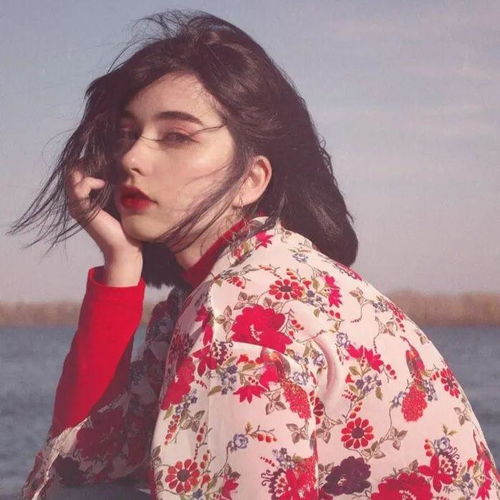 好看的微信头像女你们喜欢的真人头像,请查收