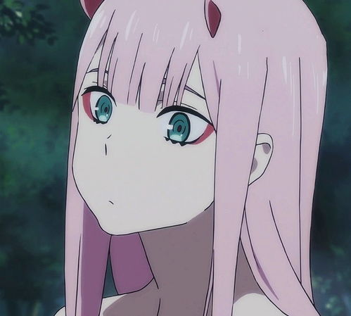 自截带犄角的少女02的动漫头像