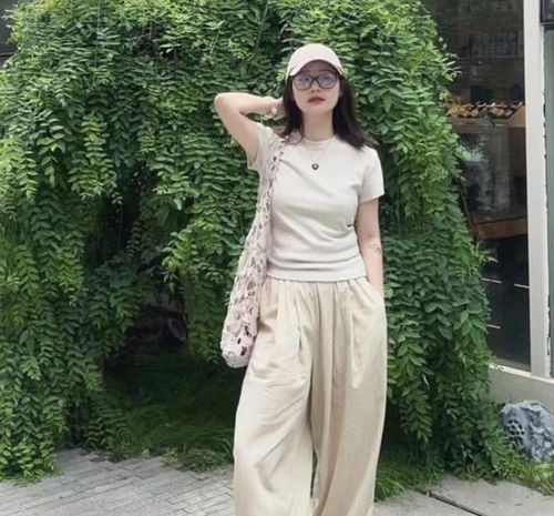微胖女生一定要试试正肩t恤太显瘦了
