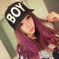 求qq头像要那种女生戴帽子把领子竖起来的那种