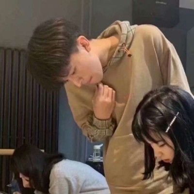 微甜情头一个频繁换情头的人适合谈恋爱吗