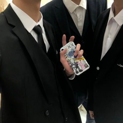 西装暴徒男生头像