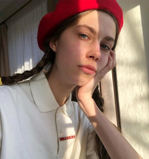 世人皆罪你与我同谋清新冷酷佛系欧美女生头像