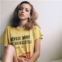 独有气质的国外美女头像