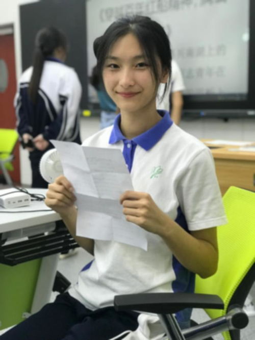 职校读书是种什么体验00后女孩拿汽修大奖,我的人生我做主
