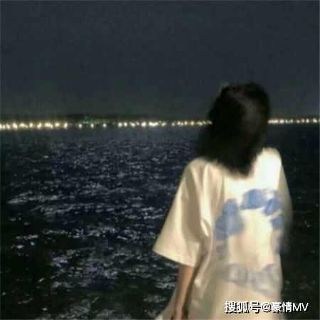 2021好看的美女背影图片长发女生背影图片素材