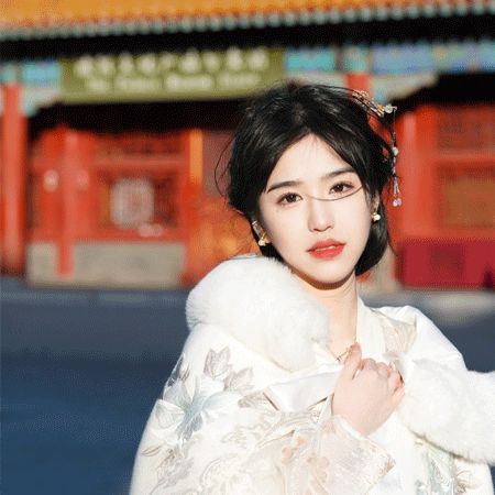 超级唯美的古装气质美女图片会偷偷失望是因为感受到的爱意不够