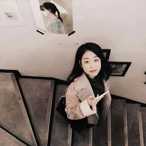 美女画家笔下的少女思梦,清新似浮云,每一幅都美得沁人心脾