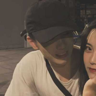 12岁女生头像真人不像网图任达华