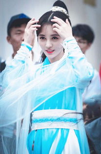 鞠婧祎杨幂唐嫣赵丽颖郑爽杨紫毛晓彤,女星一袭蓝衣谁仙气飘飘